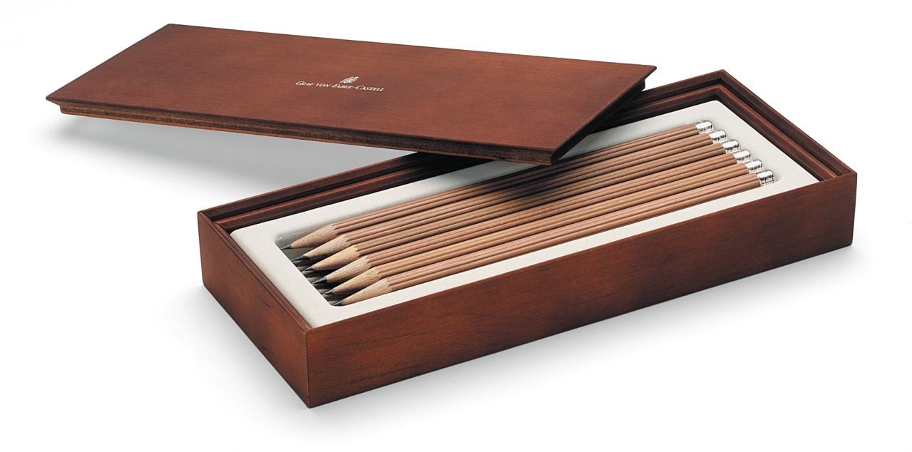 Graf-von-Faber-Castell - 12 kurşun kalemden oluşan Ahşap hediye kutusu